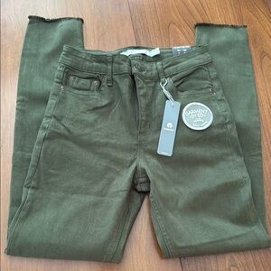 Tractr Green Mona High Rise Cropped Skinny Jeans